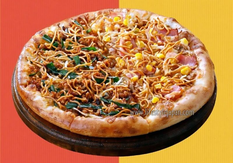 Aoki's Pizza x Baby Star